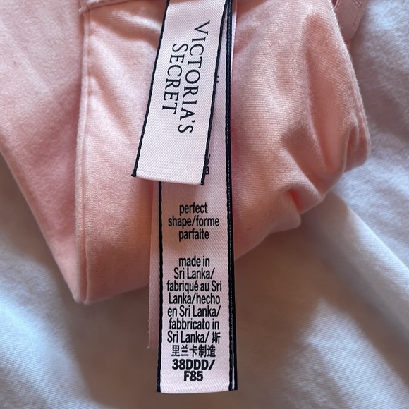 Victoria’s secret, Body by Victoria, Perfect Shape Line, 38DDD - Picture 2 of 2